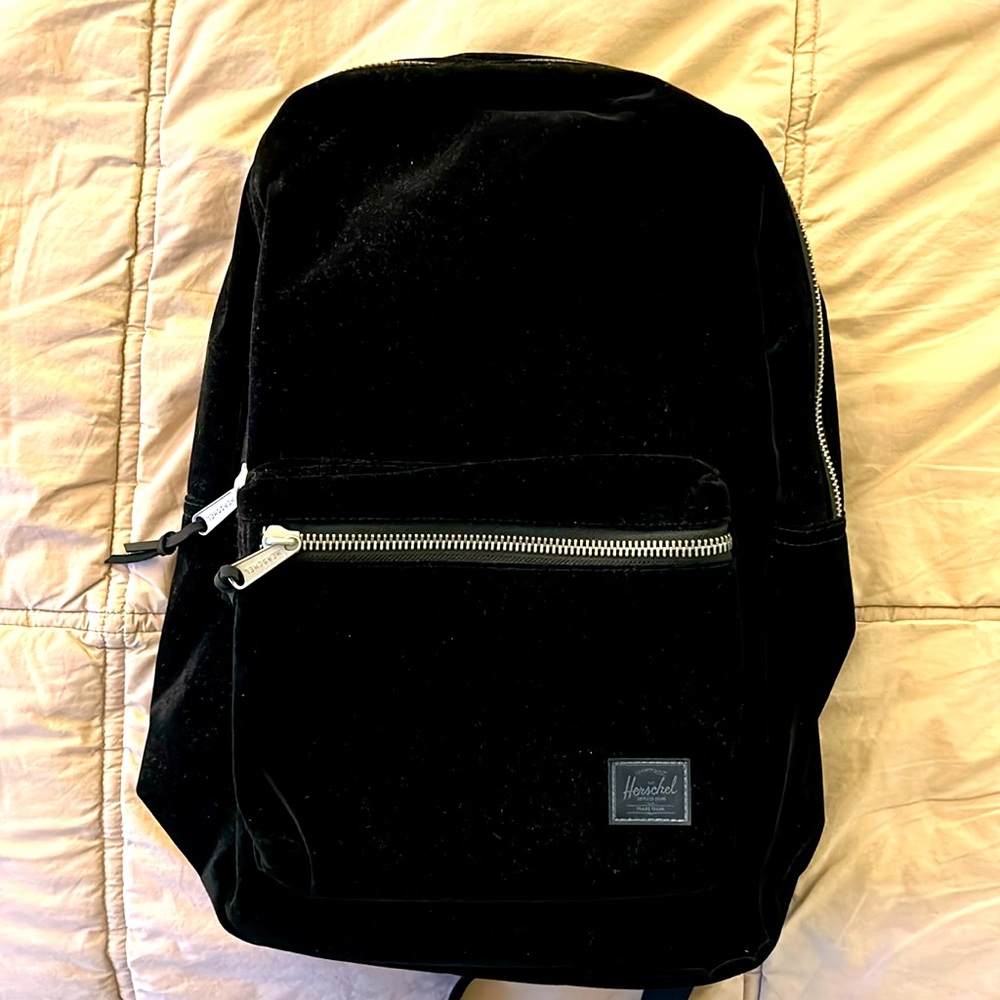 Herschel black velvet… new!